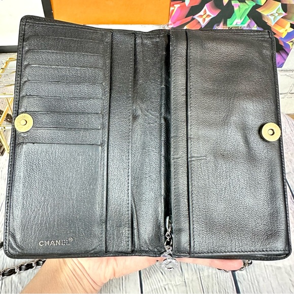 CHANEL black leather wallet crossbody bag with chain and charm - Picture 6 of 16